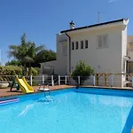 Lägenhet Casa Torre Di Specchio Con Piscina