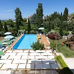 Casa Torre Di Specchio Con Piscina アパート *