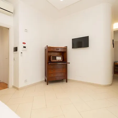 Casa Torre Di Specchio Con Piscina Бари