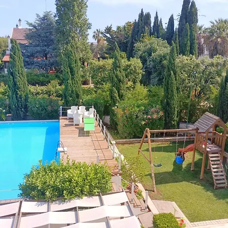 Casa Torre Di Specchio Con Piscina * Бари