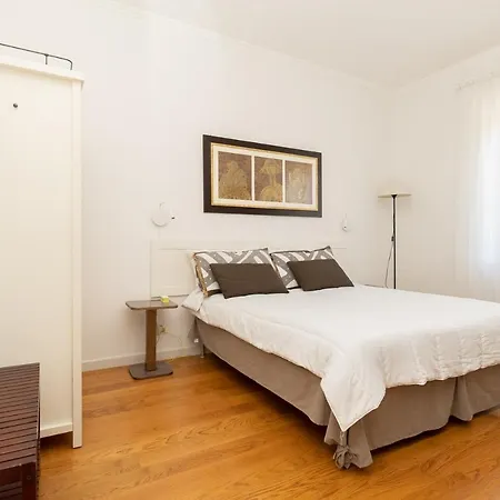 Casa Torre Di Specchio Con Piscina Apartmán *