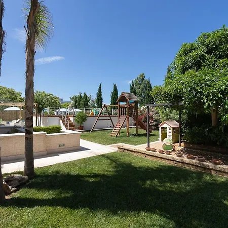 Casa Torre Di Specchio Con Piscina Apartament Bari