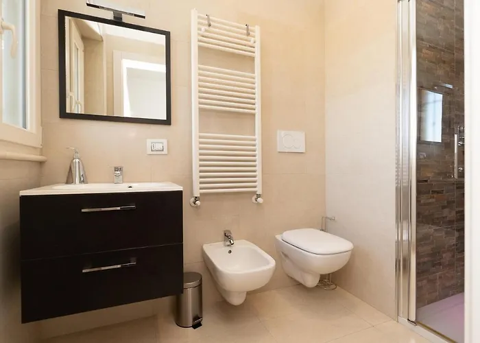 アパート Casa Torre Di Specchio Con Piscina *