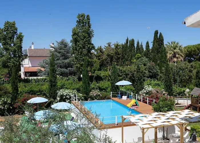 Casa Torre Di Specchio Con Piscina Bari